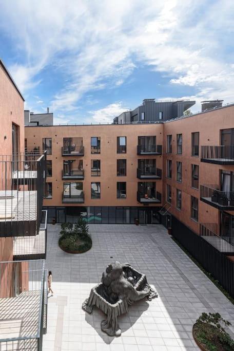 Cozy Japanese Oasis With Balcony, Gramophone, Netflix Lejlighed VNO Eksteriør billede