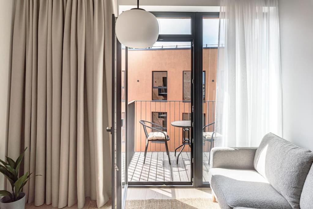 Cozy Japanese Oasis With Balcony, Gramophone, Netflix Lejlighed VNO Eksteriør billede